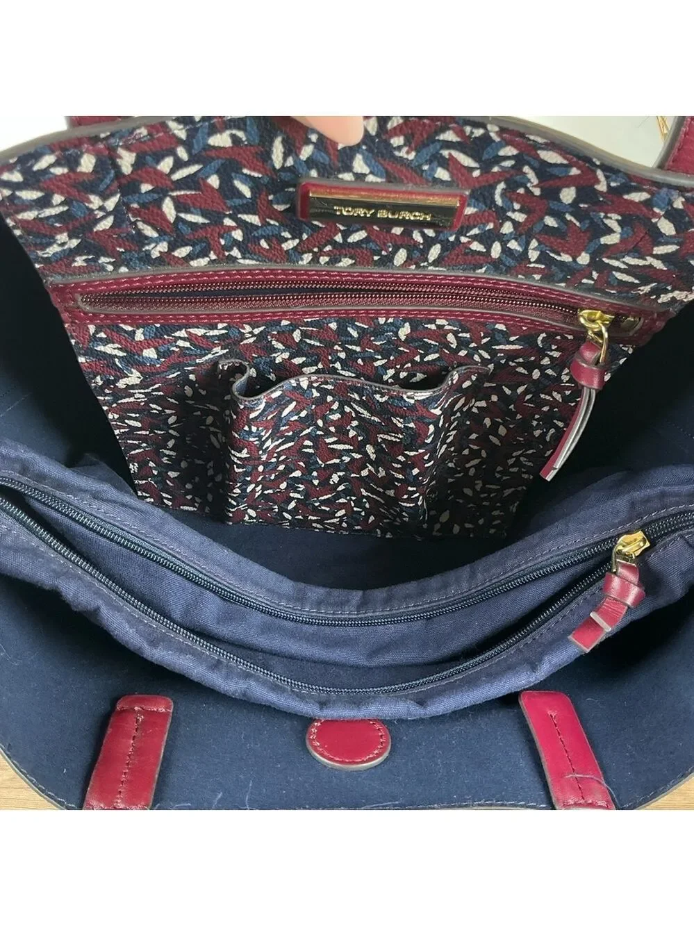 Tory Burch Kerrington Wonderland Burgundy Cream Tote Hand Shoulder Bag‎